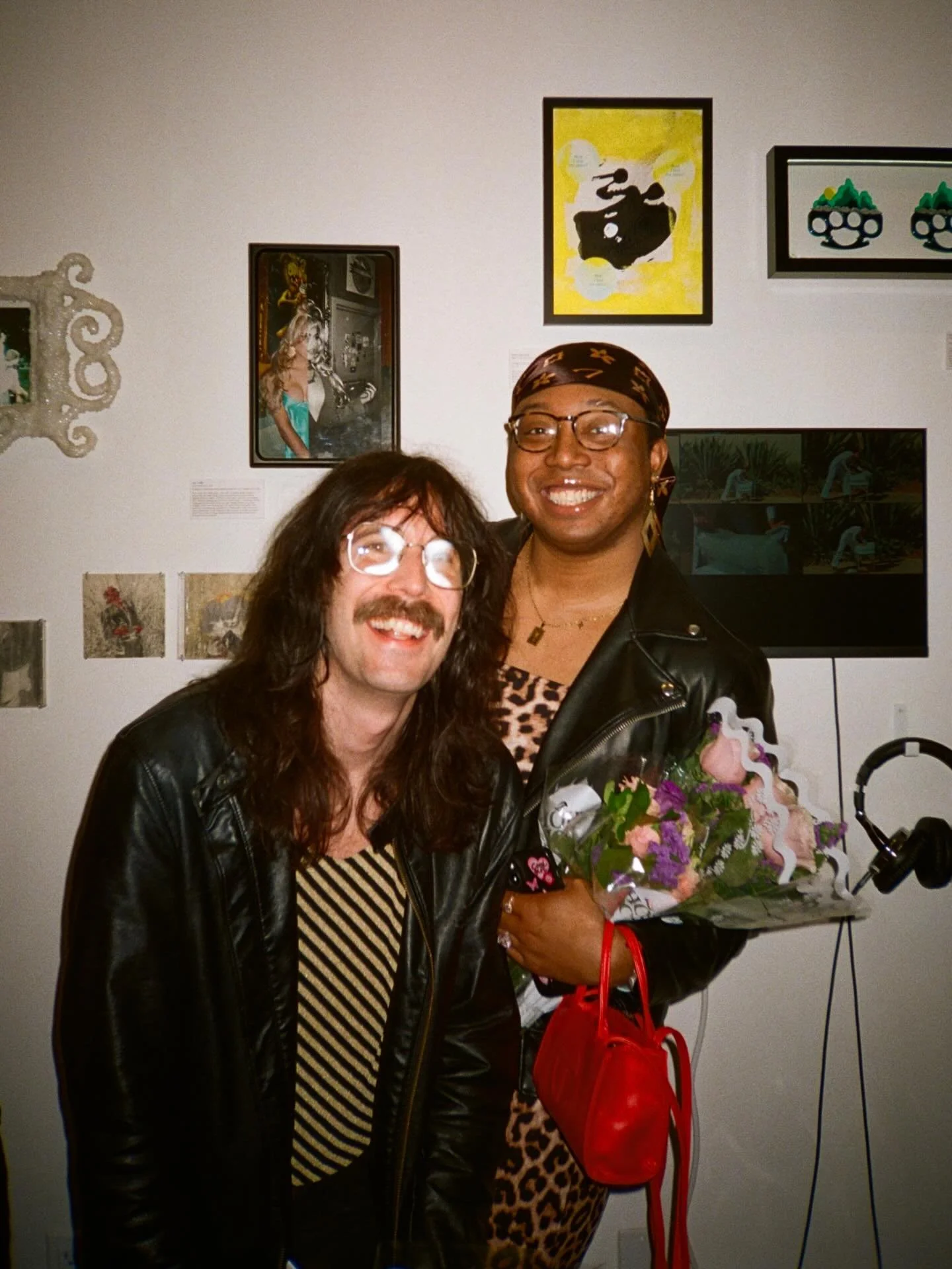 𝐏𝐮𝐬𝐡𝐢𝐧𝐠 𝐭𝐡𝐞 𝐅𝐫𝐚𝐦𝐞: 𝐖𝐢𝐥𝐥𝐟𝐮𝐥 𝐓𝐫𝐚𝐧𝐬𝐠𝐫𝐞𝐬𝐬𝐢𝐨𝐧𝐬 ~ Our collaged photowork duet is on view until April 26 as part of the 5 year anniversary group show @westlabnyc &thinsp;
&thinsp;
This exhibition unites 32 artists working