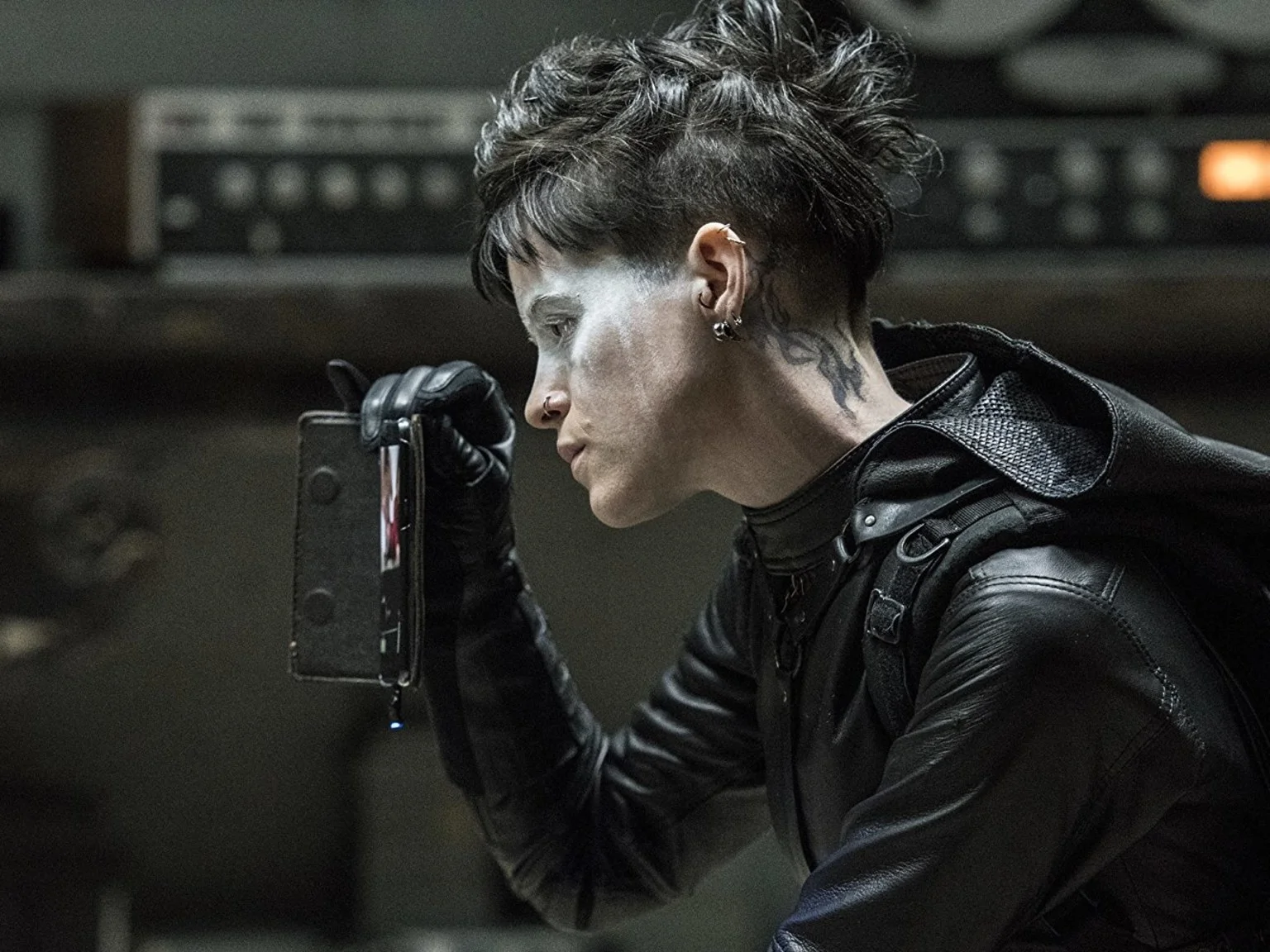 claire-foy-girl-spiders-web-3.jpg