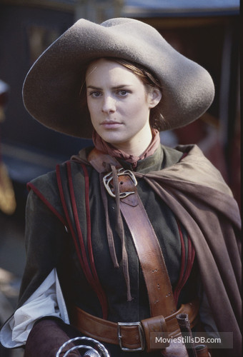 la-femme-musketeer-lg.jpg
