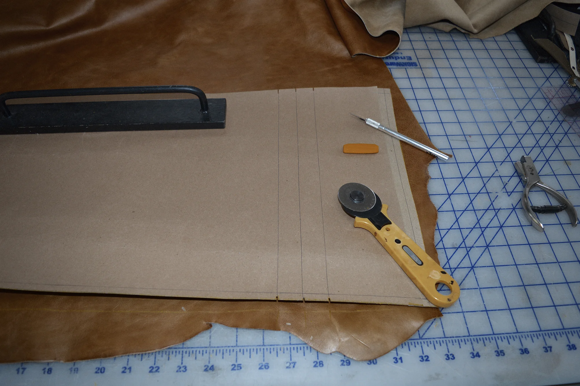 suit_pattern draft cut.jpg