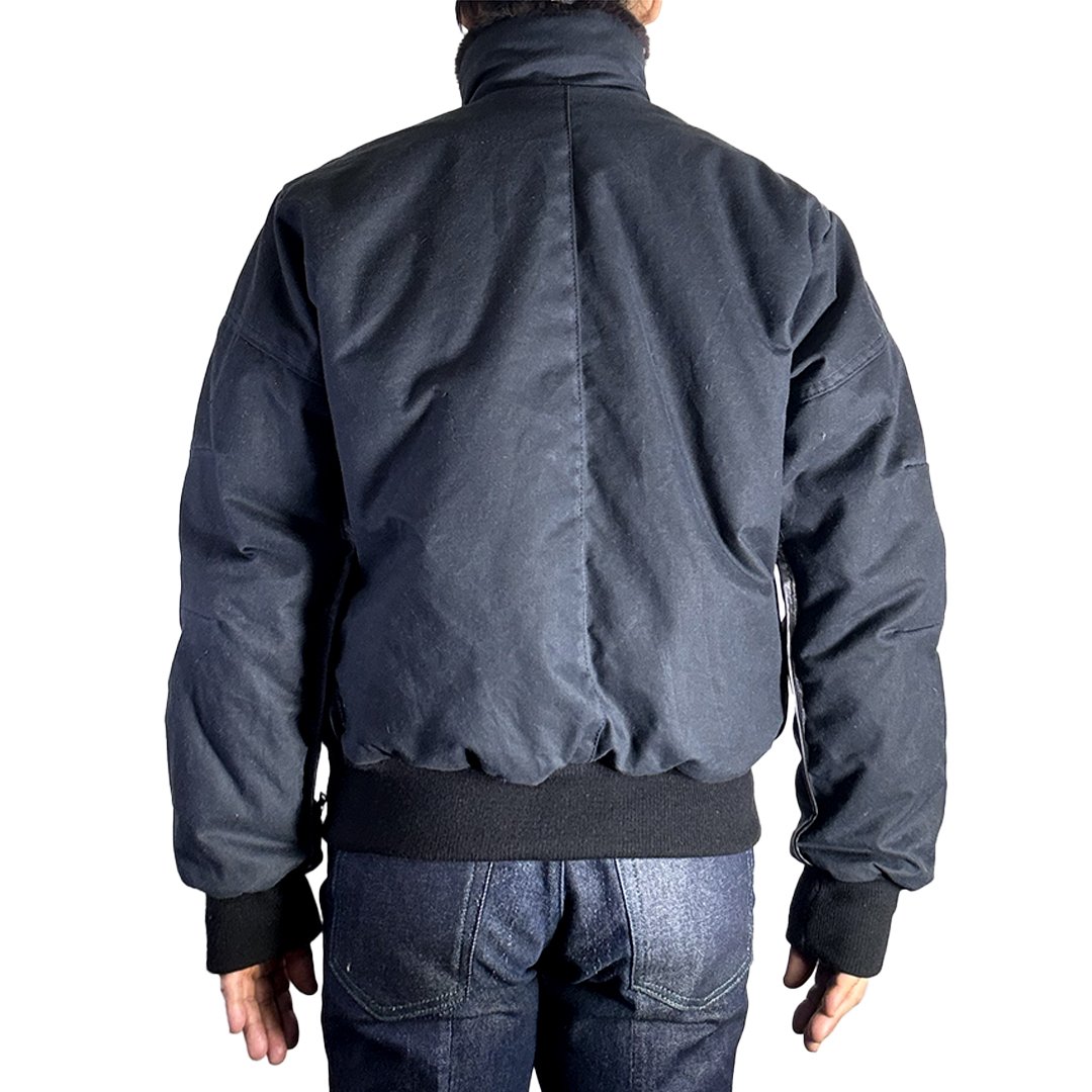 web_conifere black back.jpg