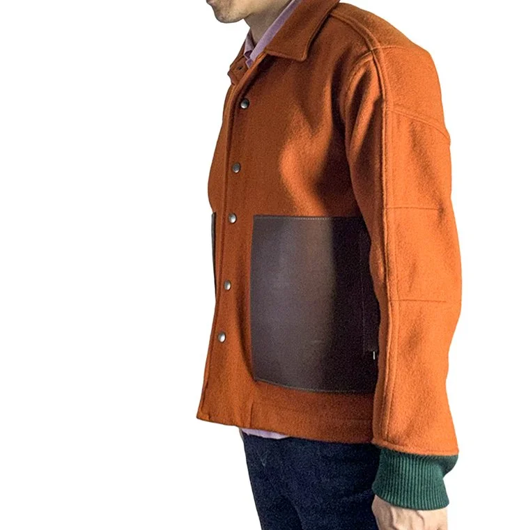 web_dece model orange 3_4.jpg