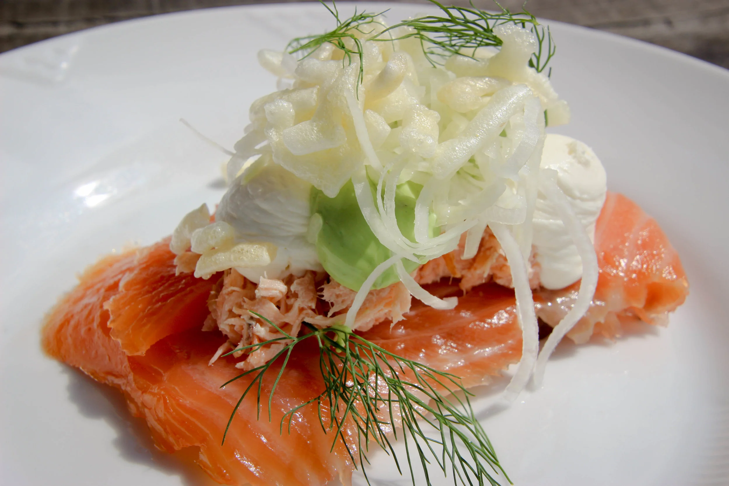 Smoked salmon in 2 ways with dill hollandaise, smoked cheese and cabbage