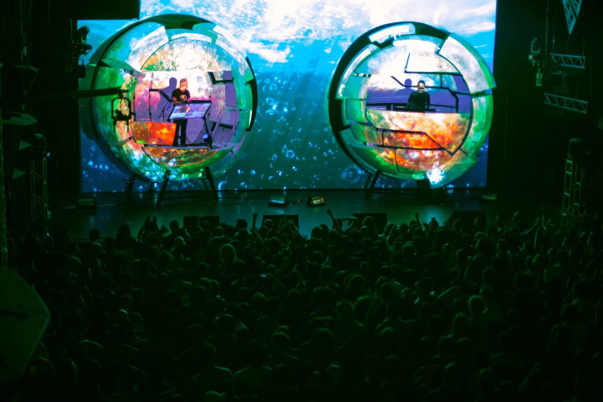 INFECTED MUSHROOM