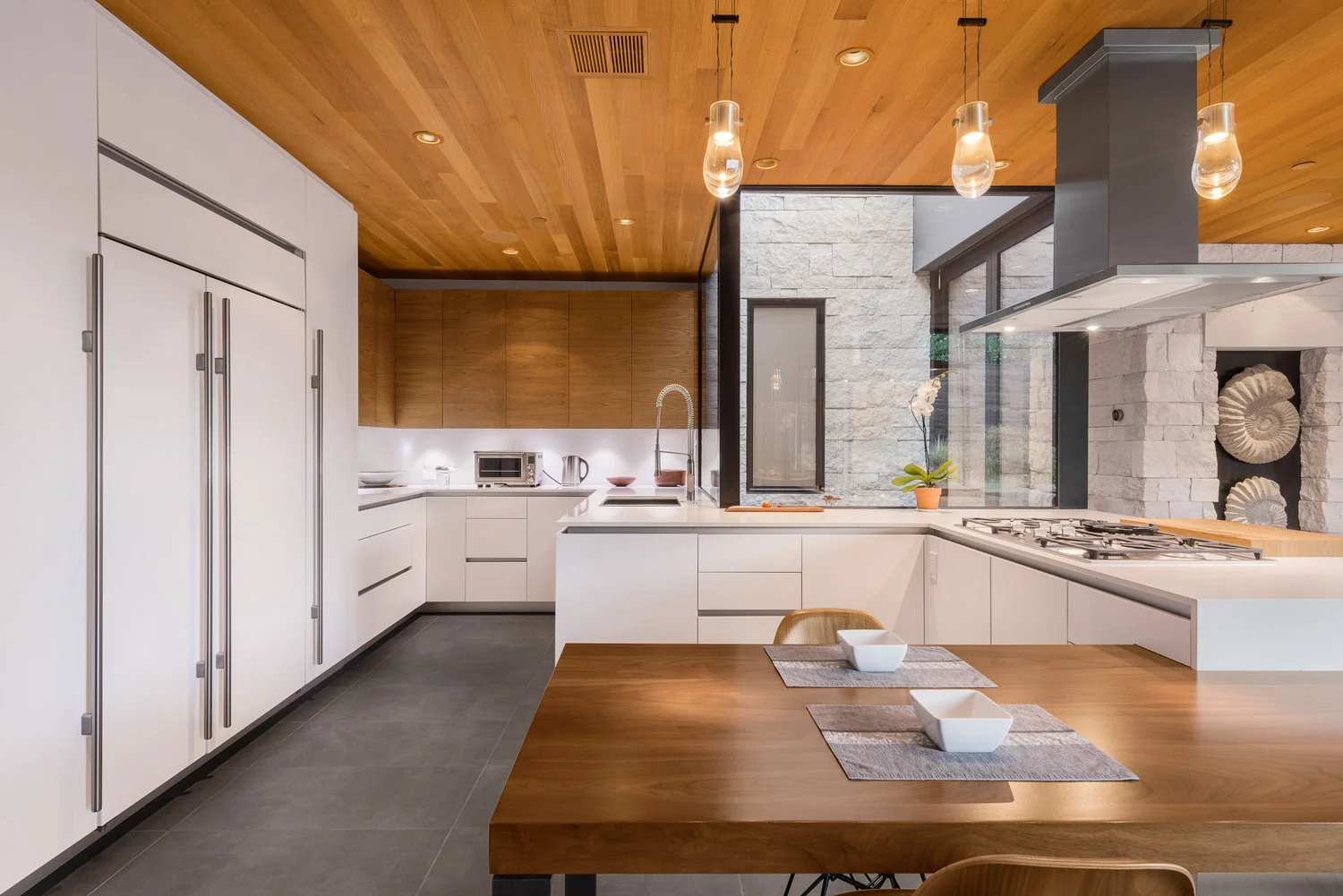 Acacia House modern kitchen and koi pond atrium