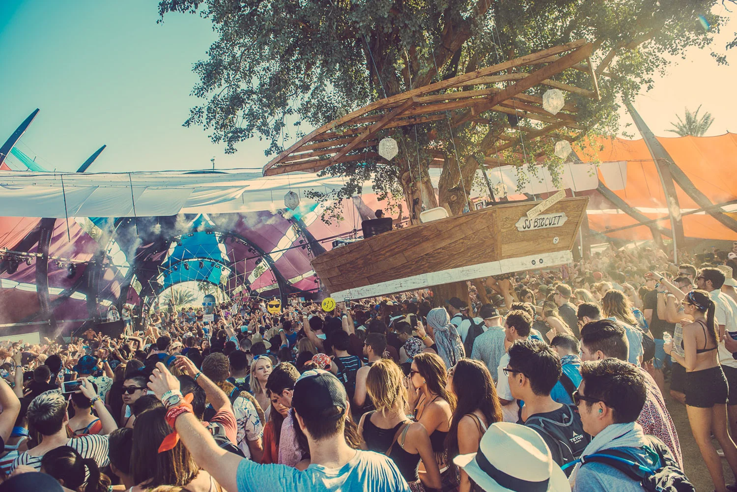 coachella-2015-dolab-tree-house-hunter-leggitt-studio-22.jpg