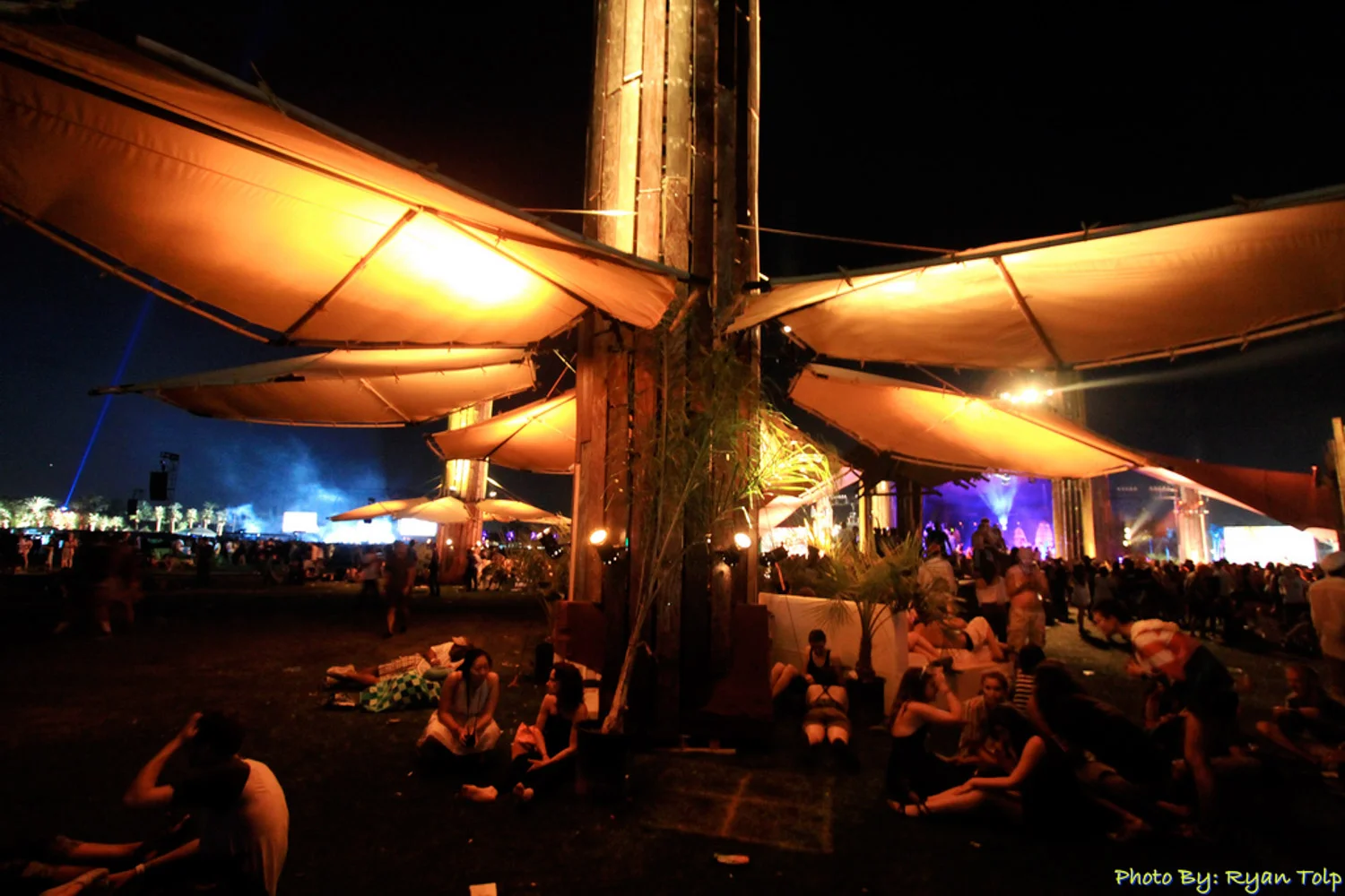 do-lab-coachella-2010-hunter-leggitt-studio-23.jpg