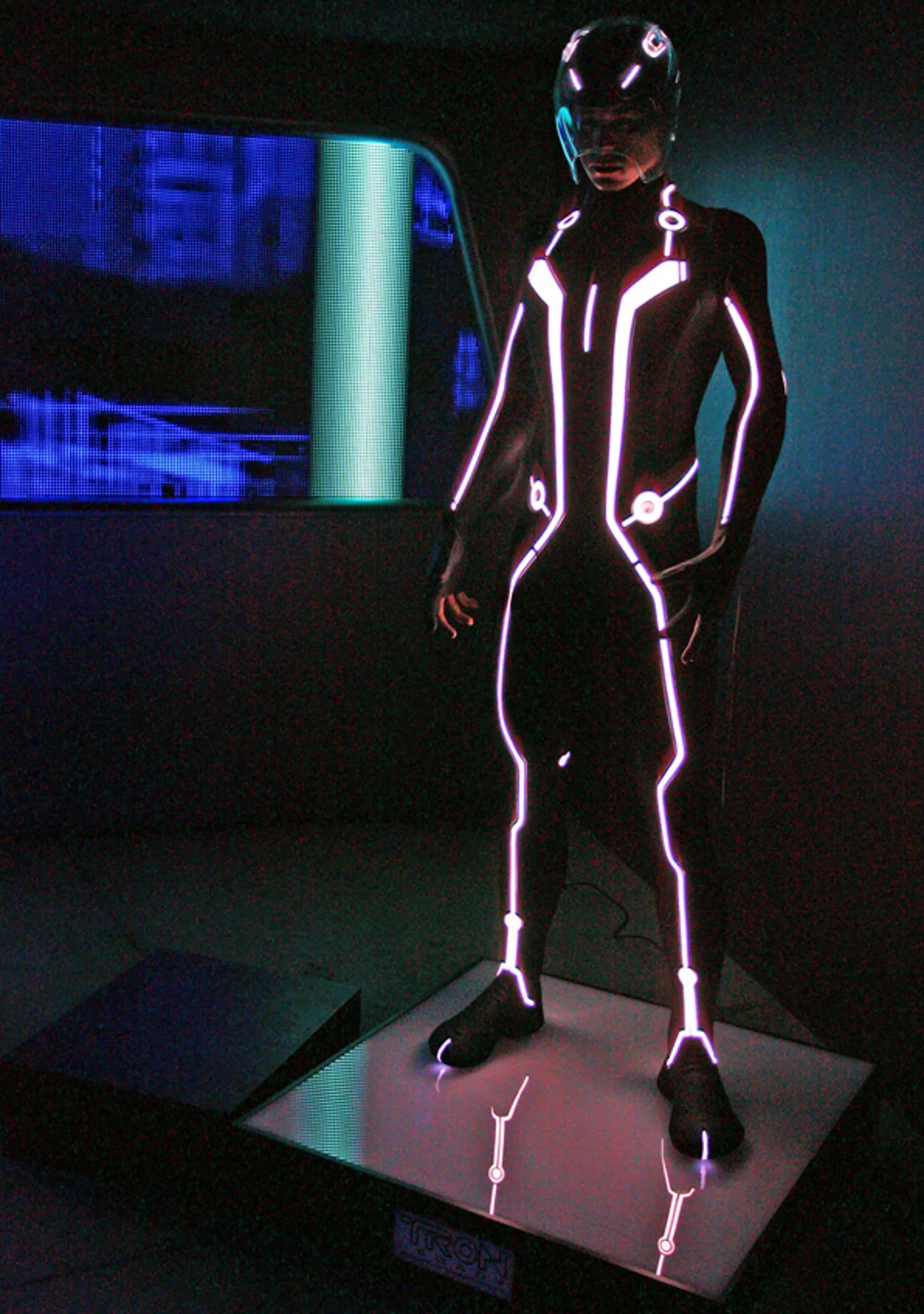 tron-comic-con-hunter-leggitt-studio-21.jpg