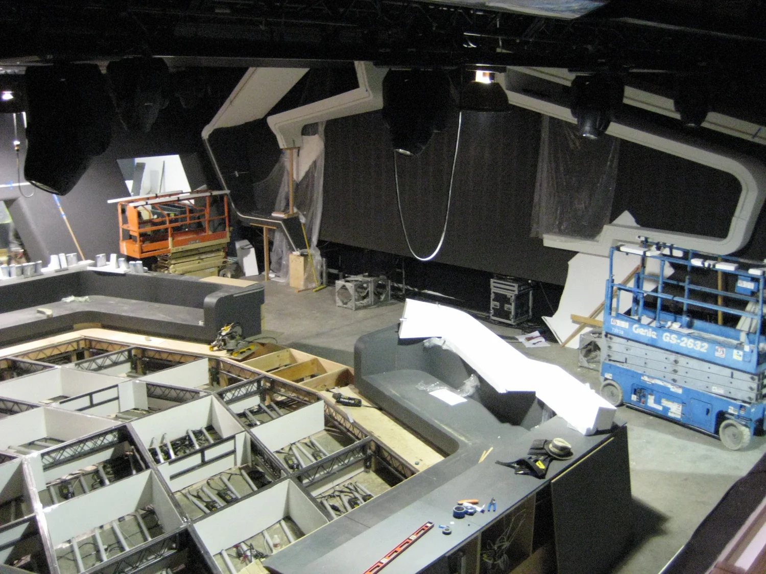 tron-comic-con-build-hunter-leggitt-studio-9.jpg
