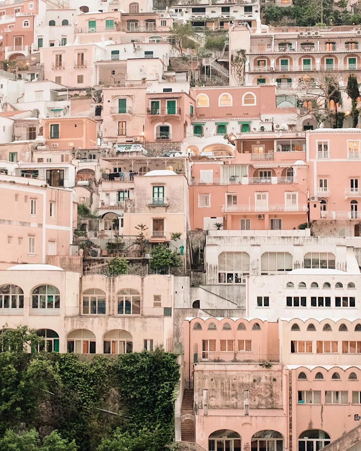 This photo from our Positano trip insults on multiple fronts. Not only because we can&rsquo;t travel interstate let alone overseas and house hunting while knowing this exists 😭 I pick the ones above the vines - lots of light with those big arched wi