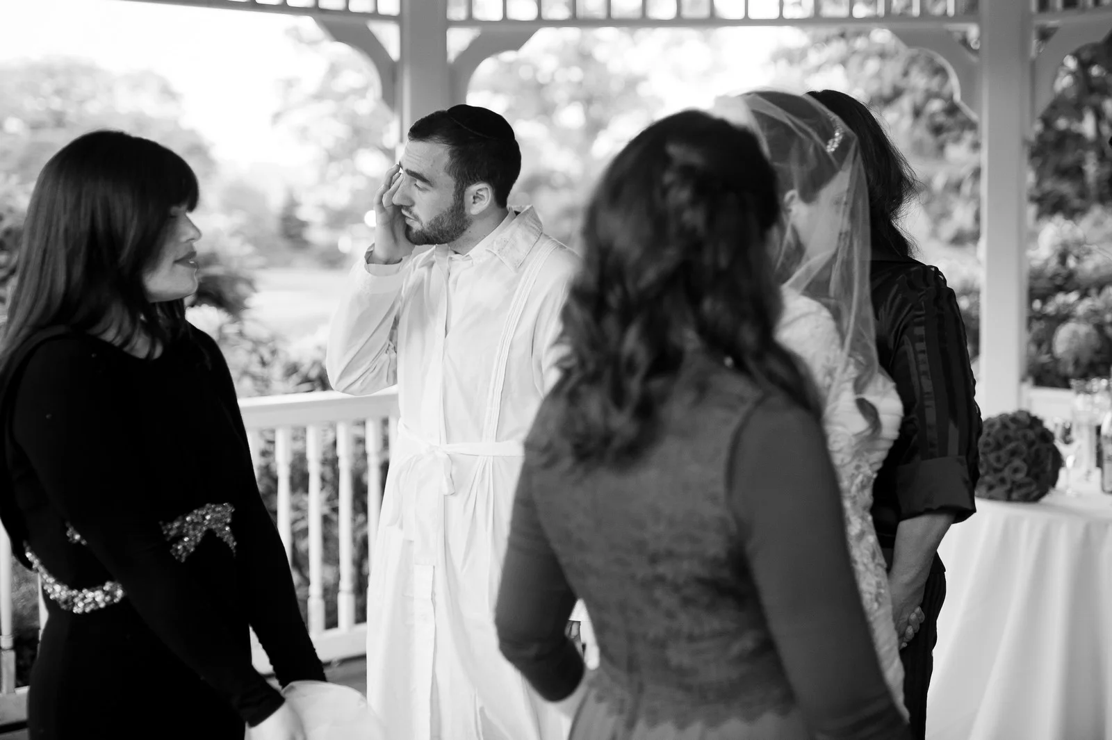 Orthodox Jewish Wedding, Dyker Beach Park and Golf Course, Brooklyn, New York, Photo by Chaim Schvarcz, Bride, Groom, Chuppah, Huppah