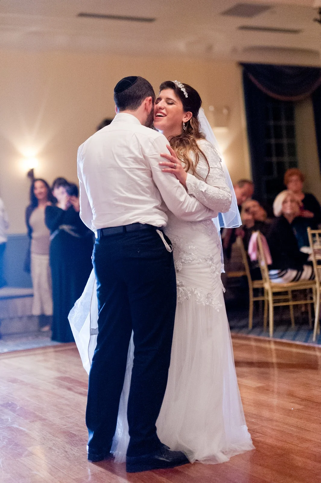 Orthodox Jewish Wedding, Dyker Beach Park and Golf Course, Brooklyn, New York, Photo by Chaim Schvarcz, Bride and Groom, Dancing, First dance