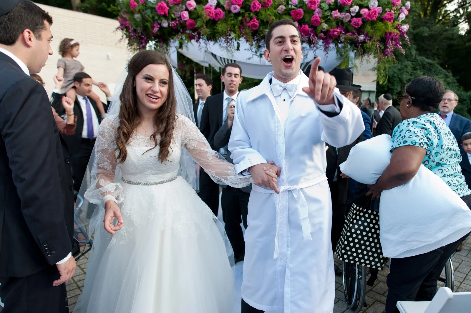 Josh and Michelle’s Modern Jewish Wedding at Congregation Keter Torah, Teaneck, New Jersey Photos by Chaim Schvarcz, Chuppah, Bride, Groom