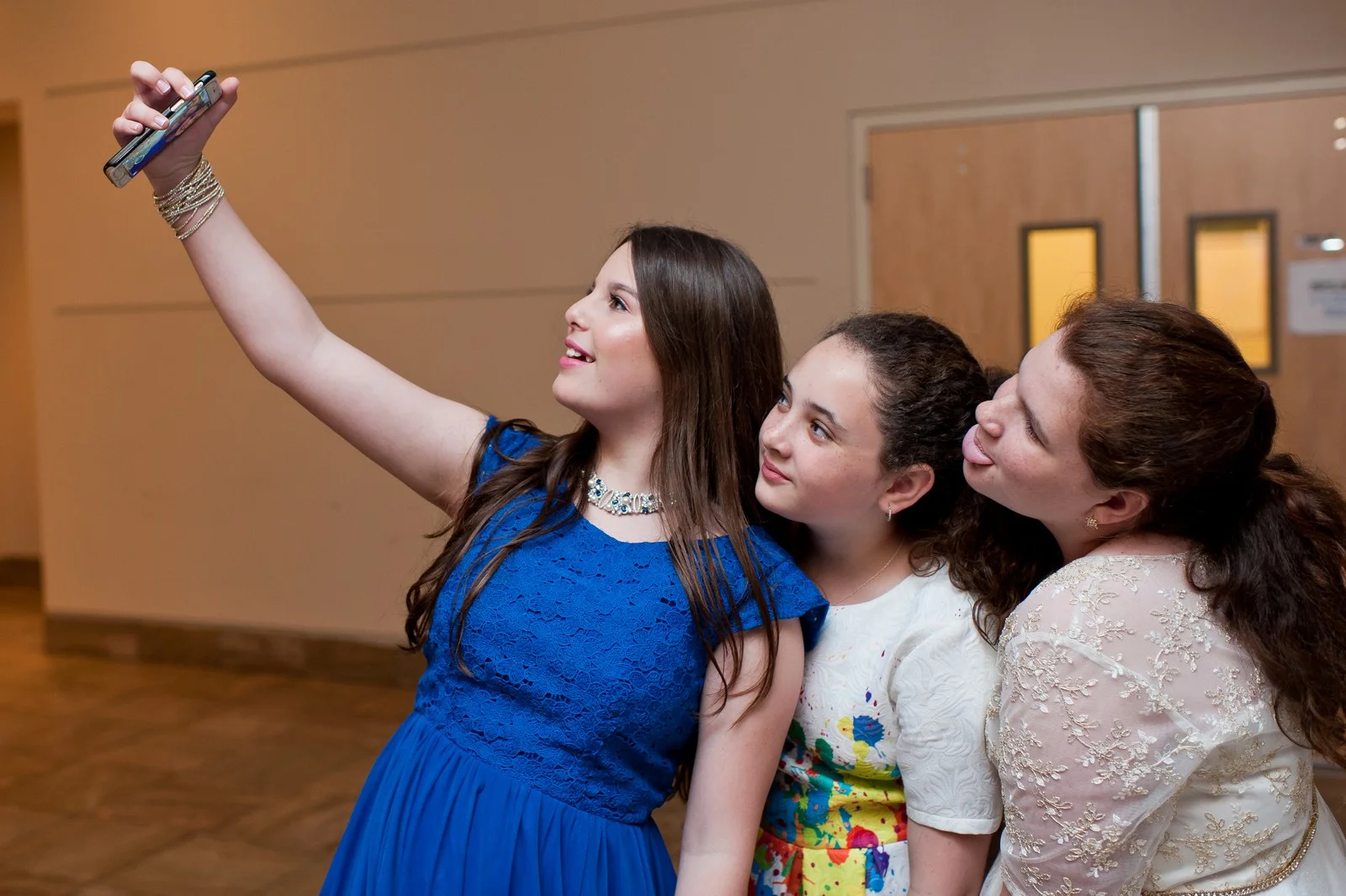 Eva's Oscar Themed Bat Mitzvah at Young Israel of New Rochelle, New Jersey, Photos by Chaim Schvarcz