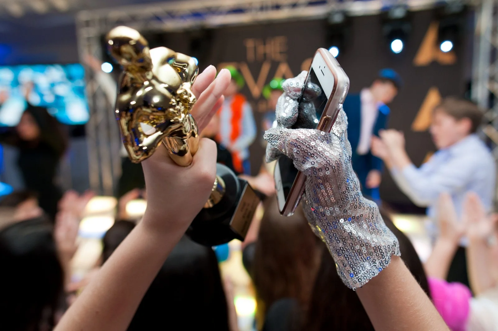 Eva's Oscar Themed Bat Mitzvah at Young Israel of New Rochelle, New Jersey, Photos by Chaim Schvarcz