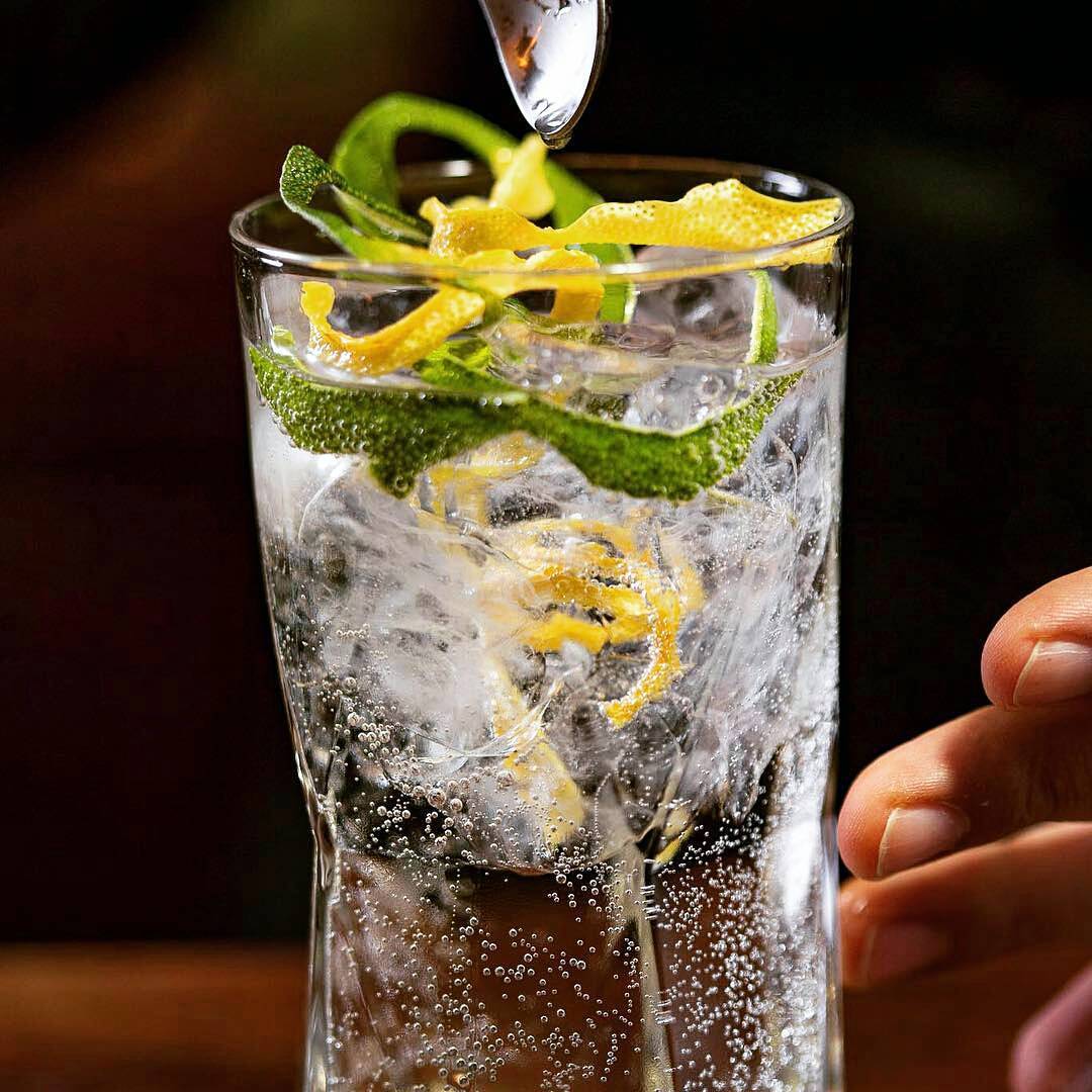 Gin & Tonic - gintonicly