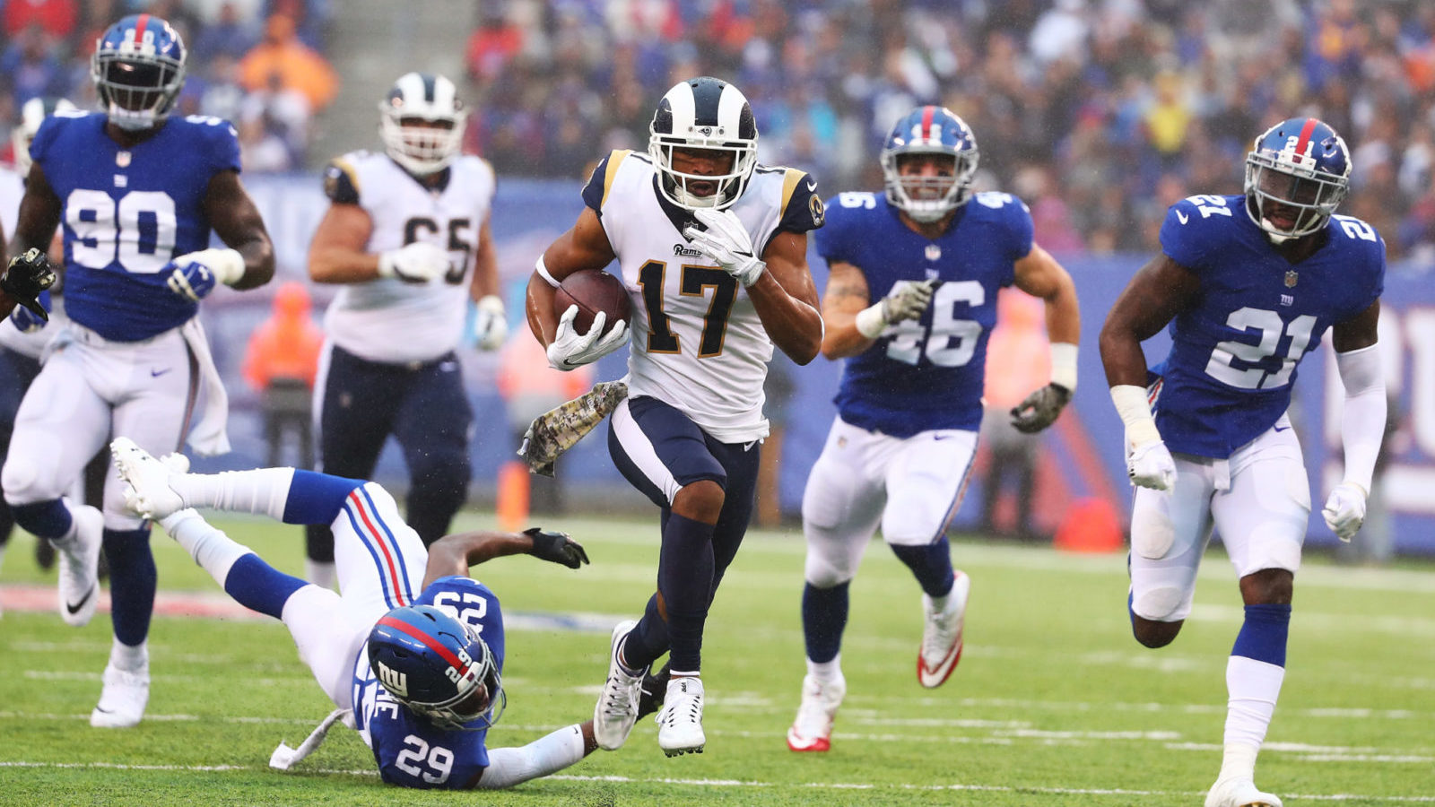 Robert Woods.jpg