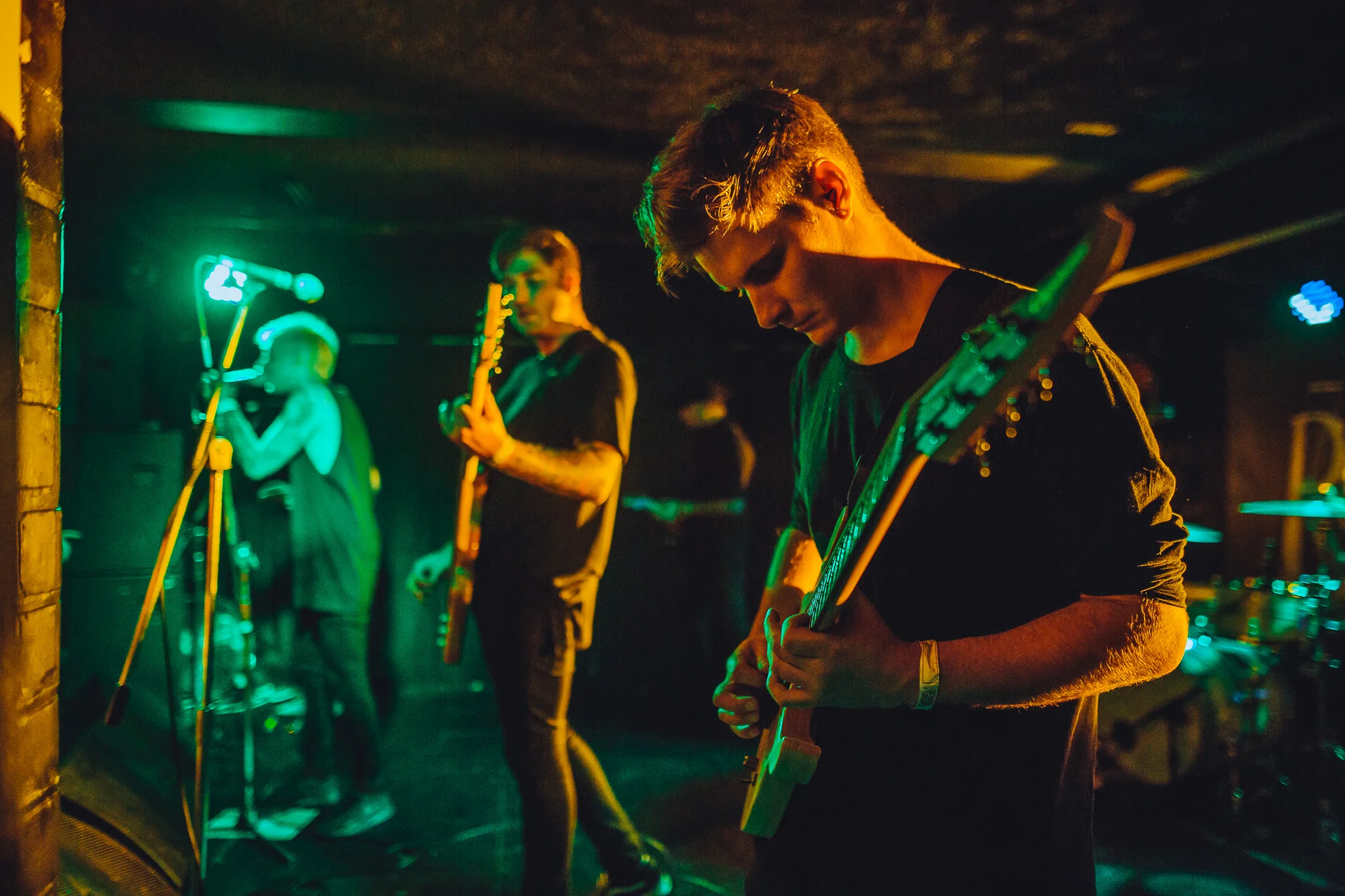 Mitch Lowe Photo - The Brave - Crowbar-1127.jpg