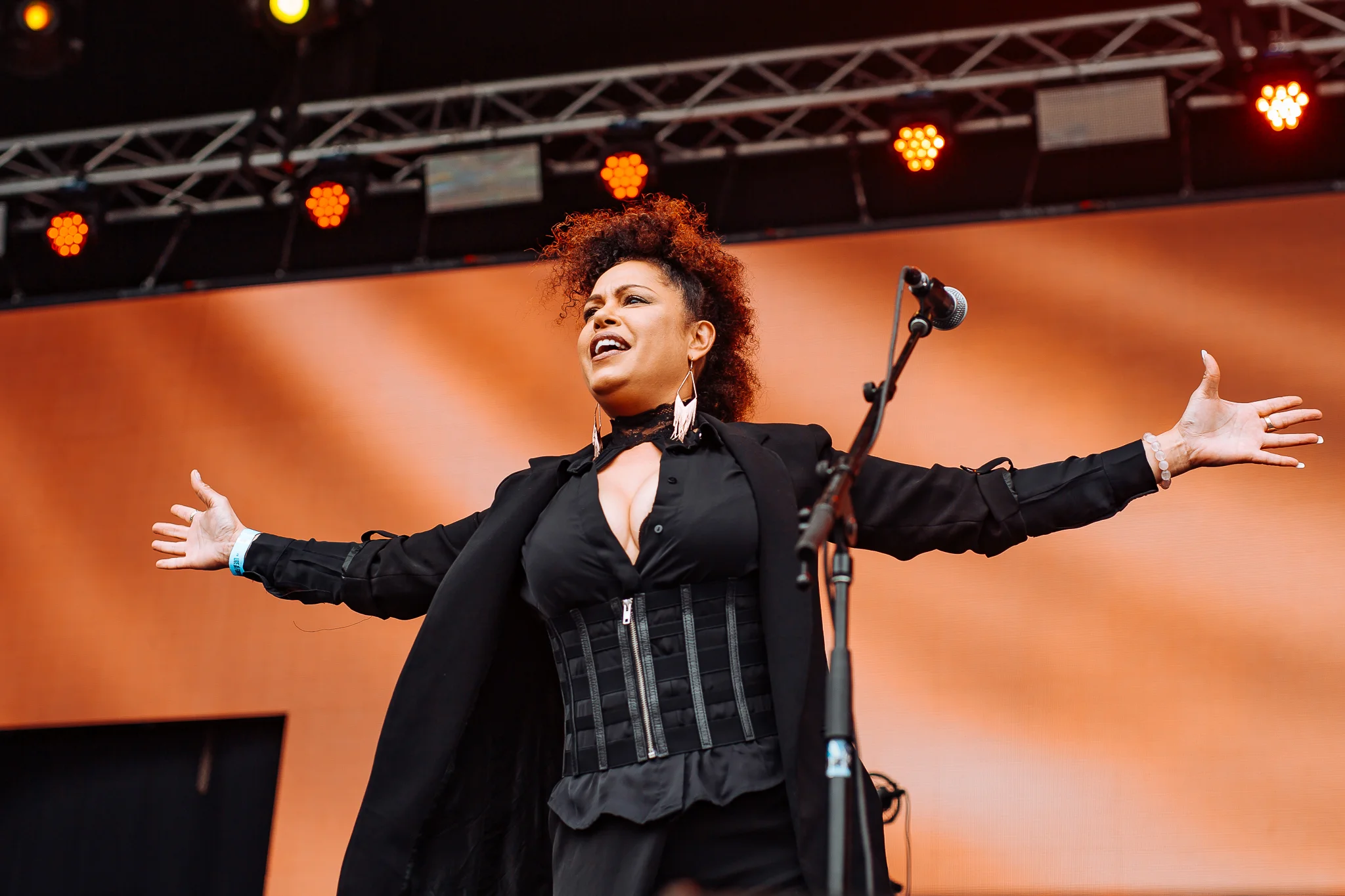 Mitch Lowe Photo - Live At The Foreshore 2017-10.jpg