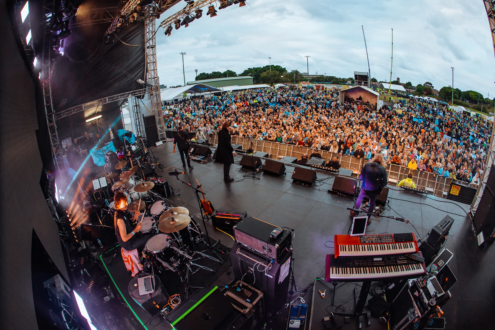 Mitch Lowe Photo - Live At The Foreshore 2017-68.jpg