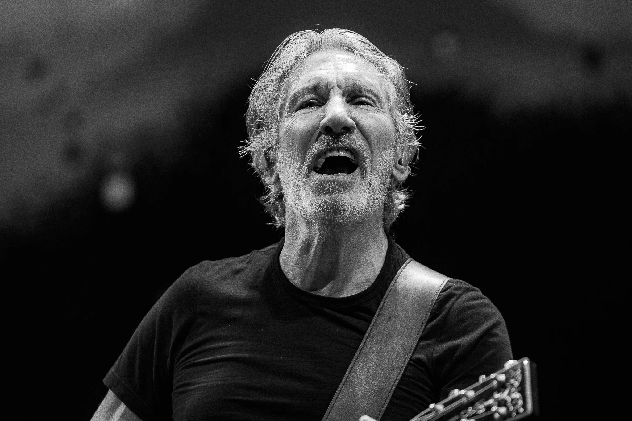 Mitch Lowe Photo - Roger Waters - Brisbane Ent Centre-36.jpg
