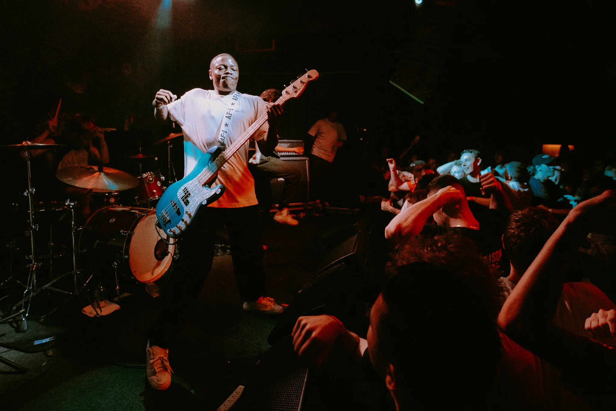 Mitch Lowe Photo - Turnover-Turnstile - Woolly Mammoth-21.jpg