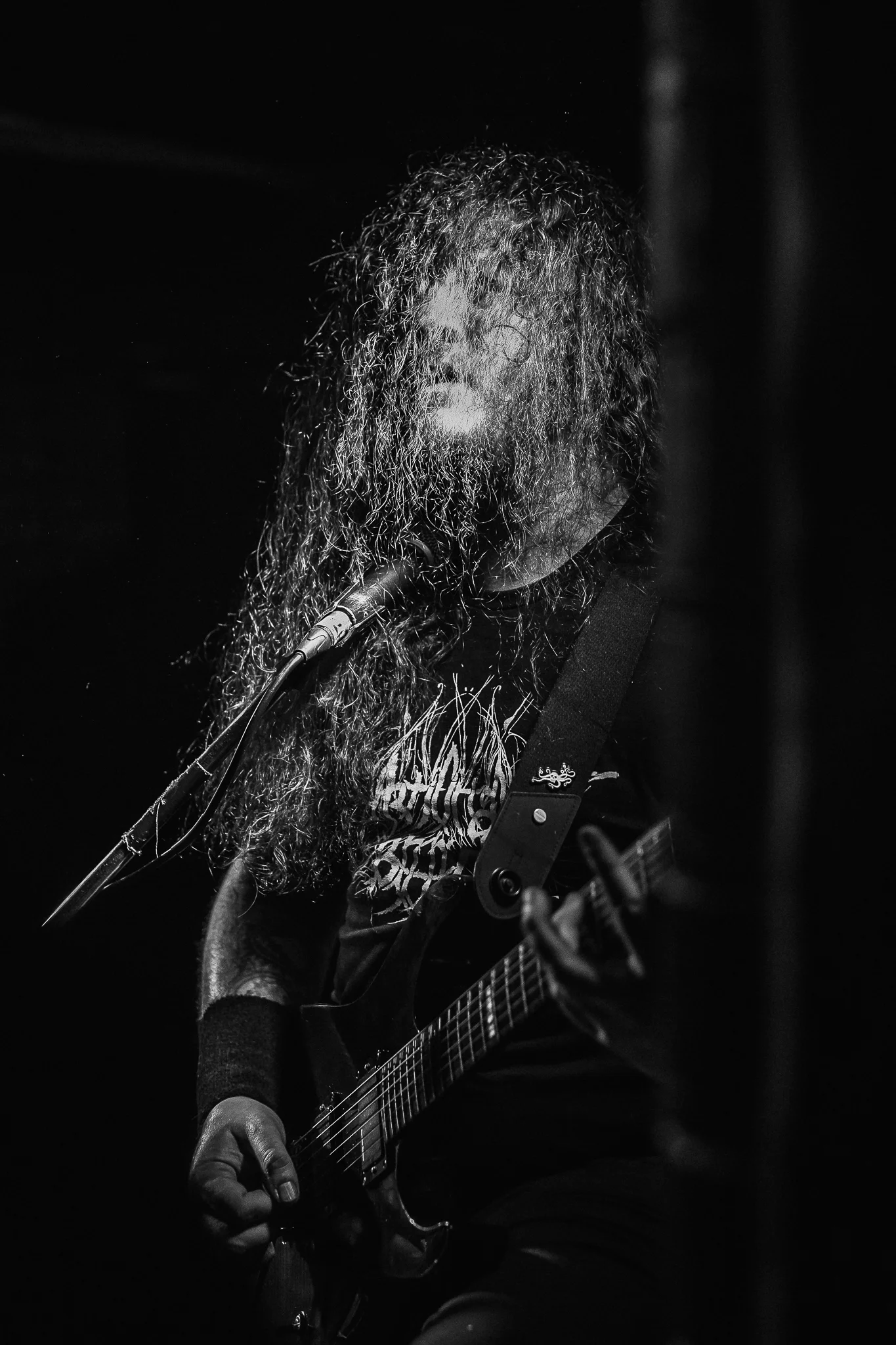 Mitch Lowe Photo - Nails - Crowbar-4.jpg