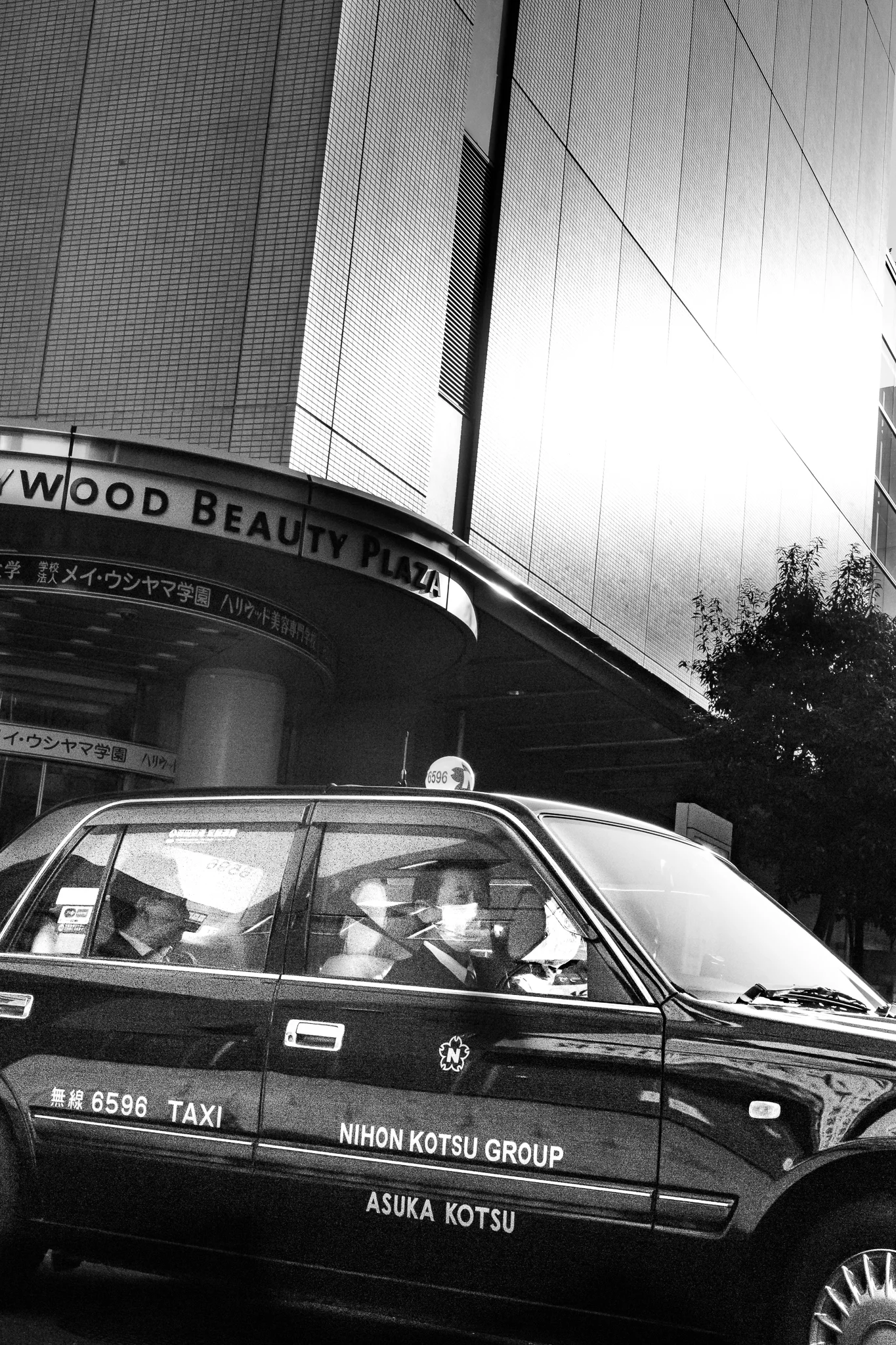 Mitch Lowe Photo - Tokyo-1701.jpg