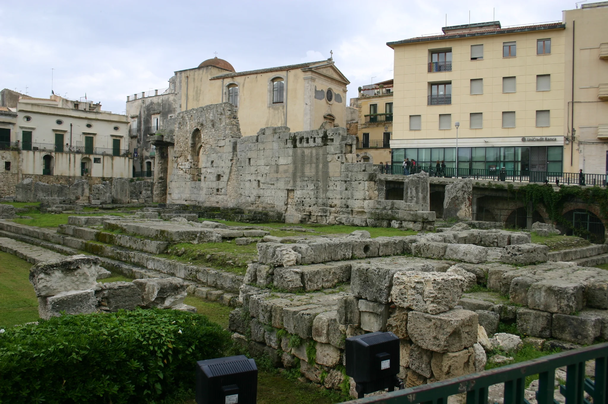  Ruins of the Greek Temple of Apollo on Ortigia    