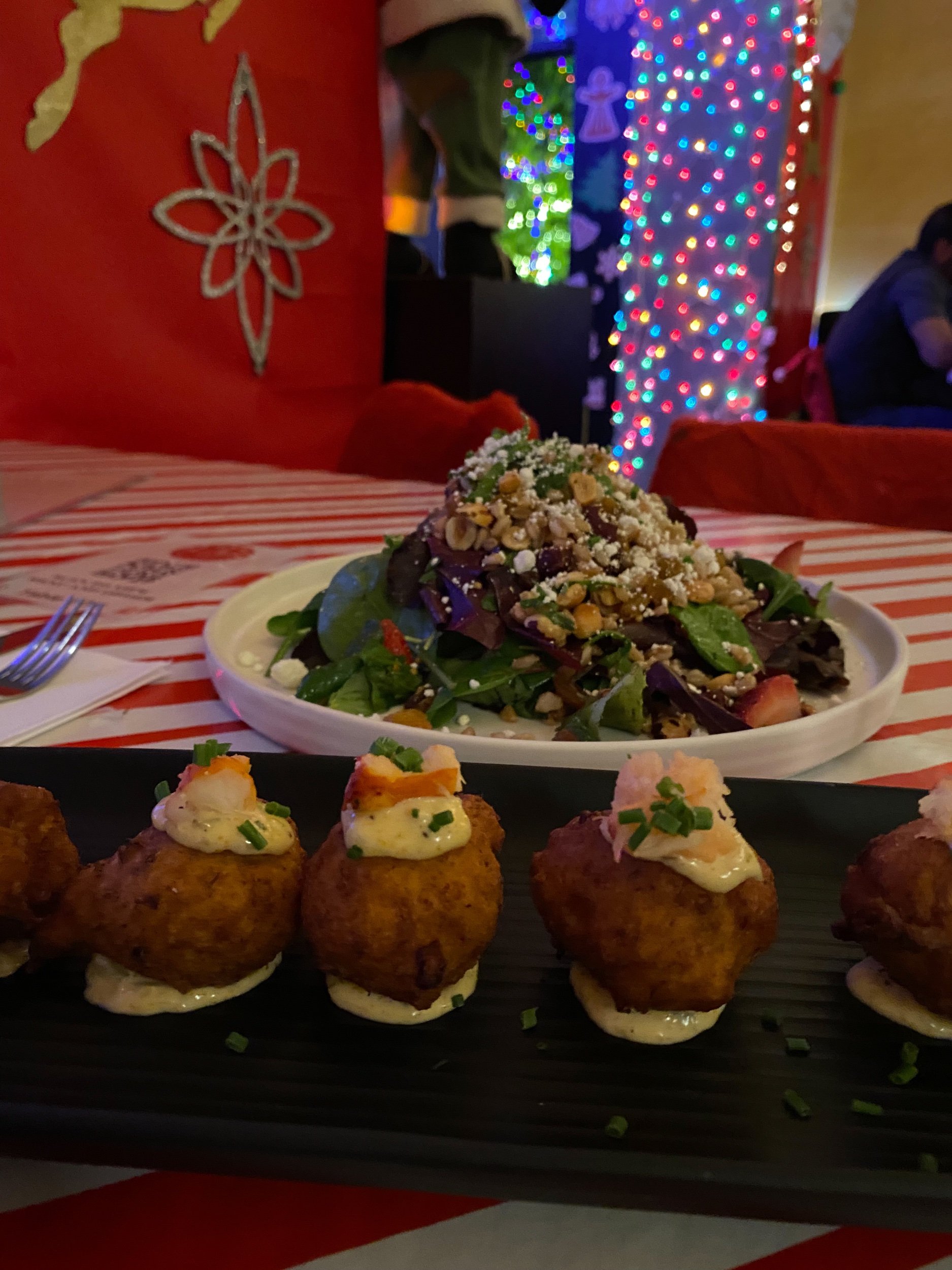 Three Heel Clicks - Christmas Theme Dinner at Royal 38