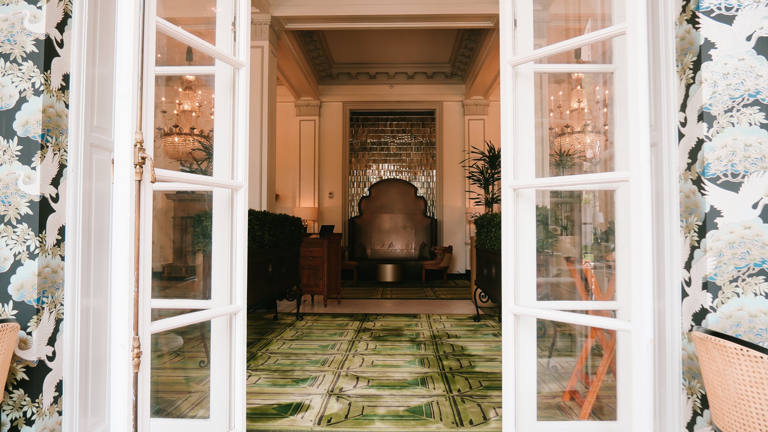 Meet Me in the Lobby: The St. Anthony in San Antonio