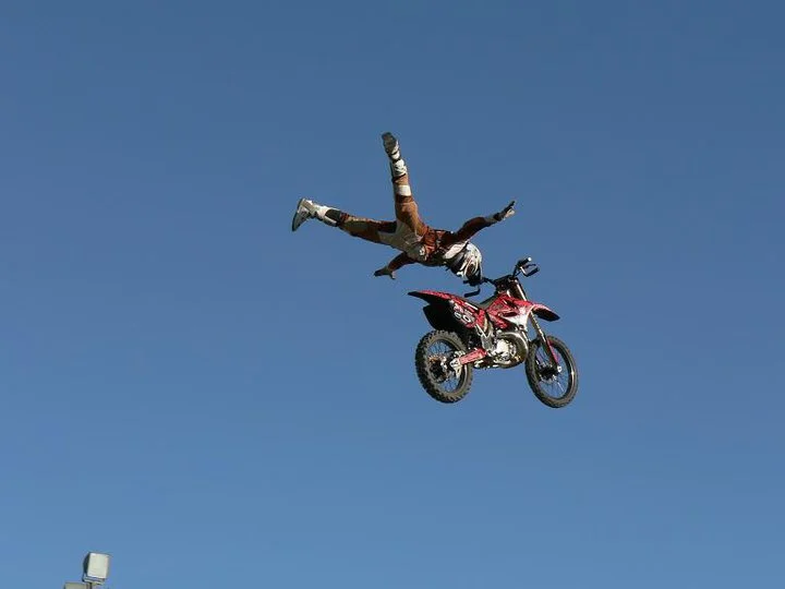 164755_177354328965996_6187364_n.jpg