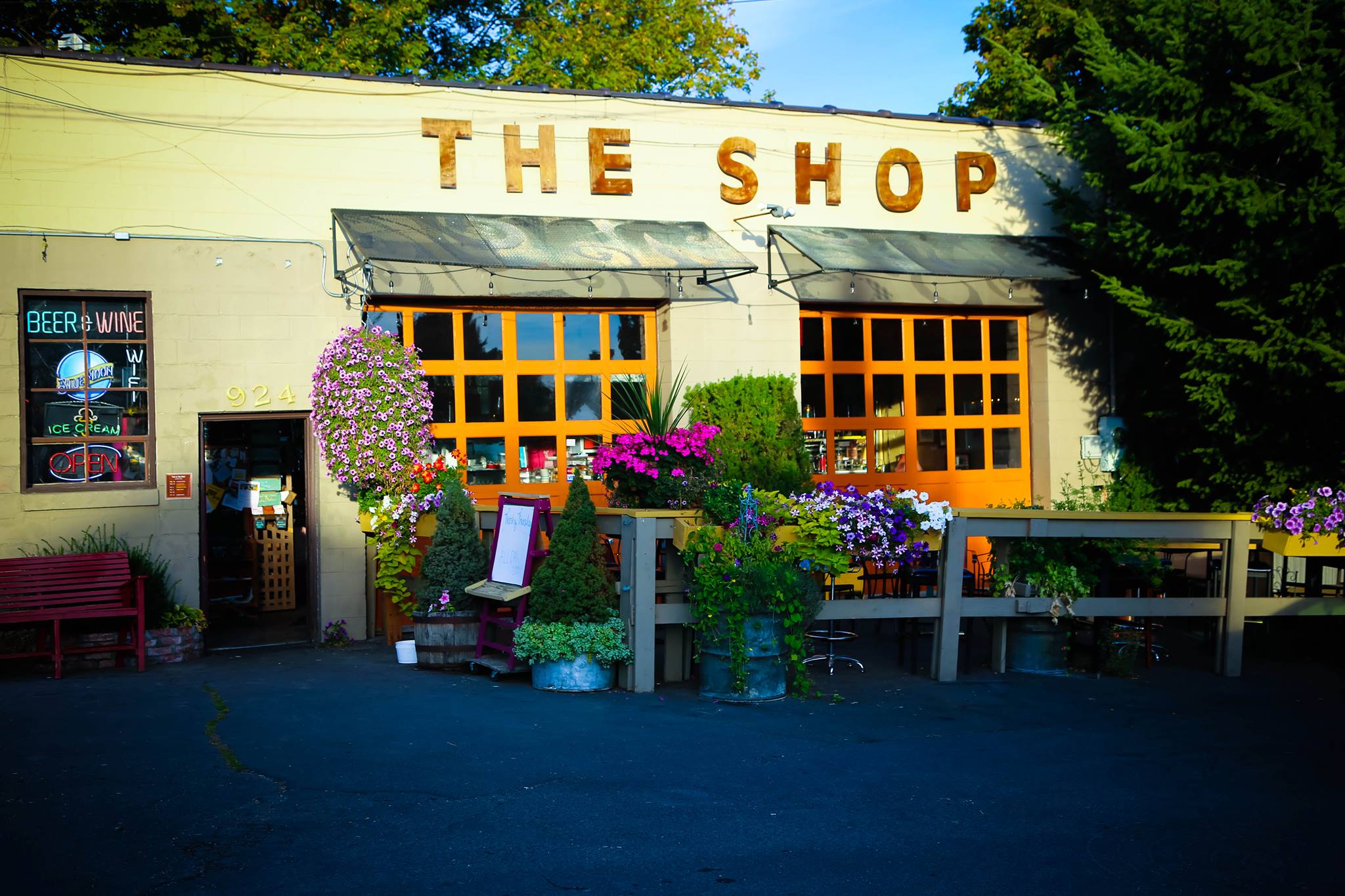 The Shop w/Great Mimes and Particlehead