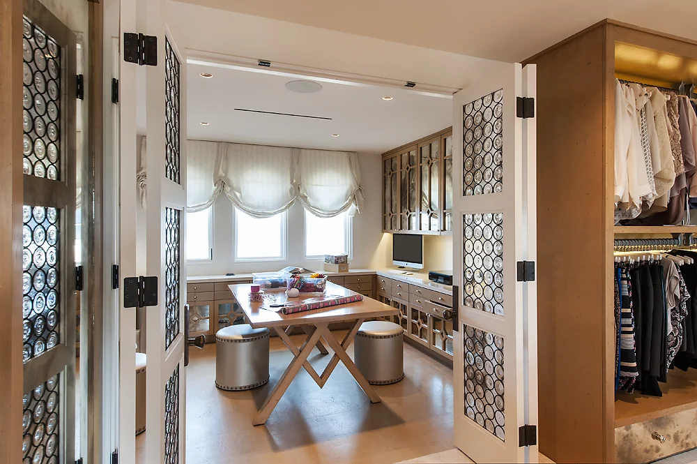 14-029-33 Her Closet Craft Room.jpg