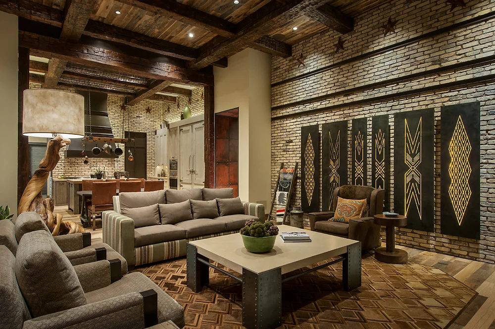 14-029-37 Family Room.jpg