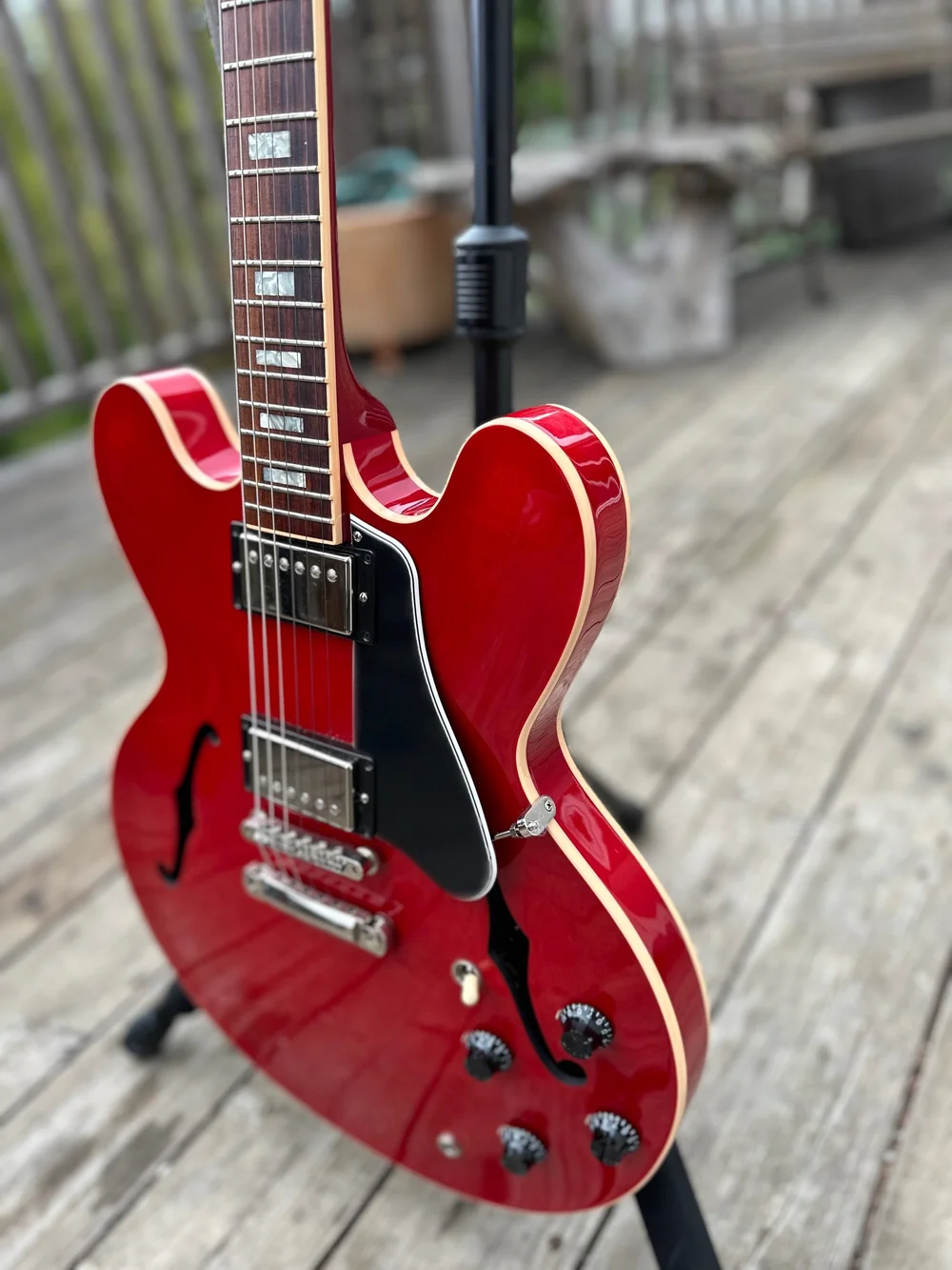 Gibson ES-335 — Stagger Lee Goods