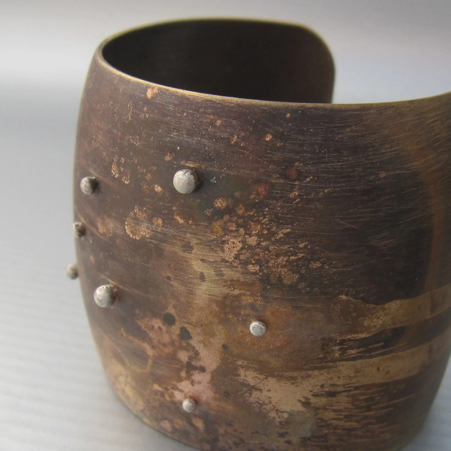 terra e sassolini bracelet / cuff