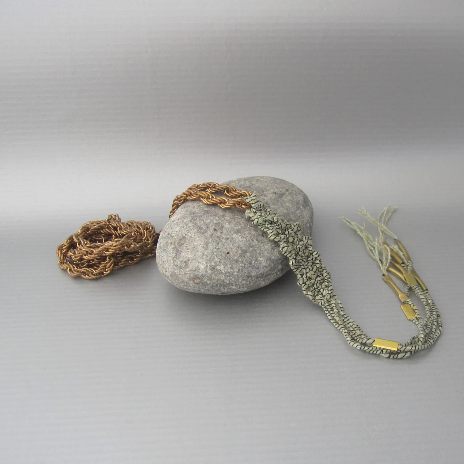 tela-di-ragno-due-necklace-1.jpg