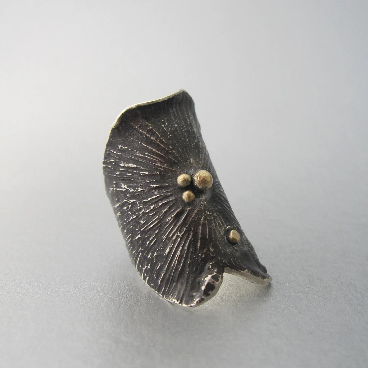 relitto-nero-striato-ring-1.jpg
