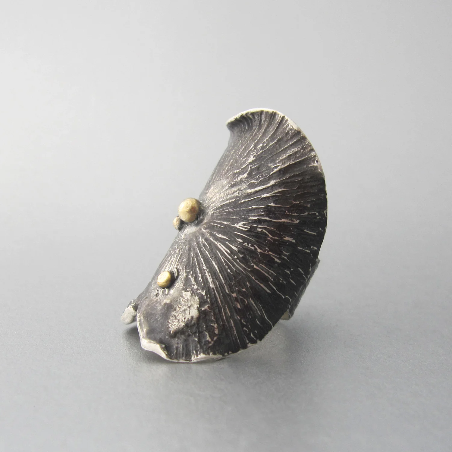 relitto-nero-striato-ring-2.jpg