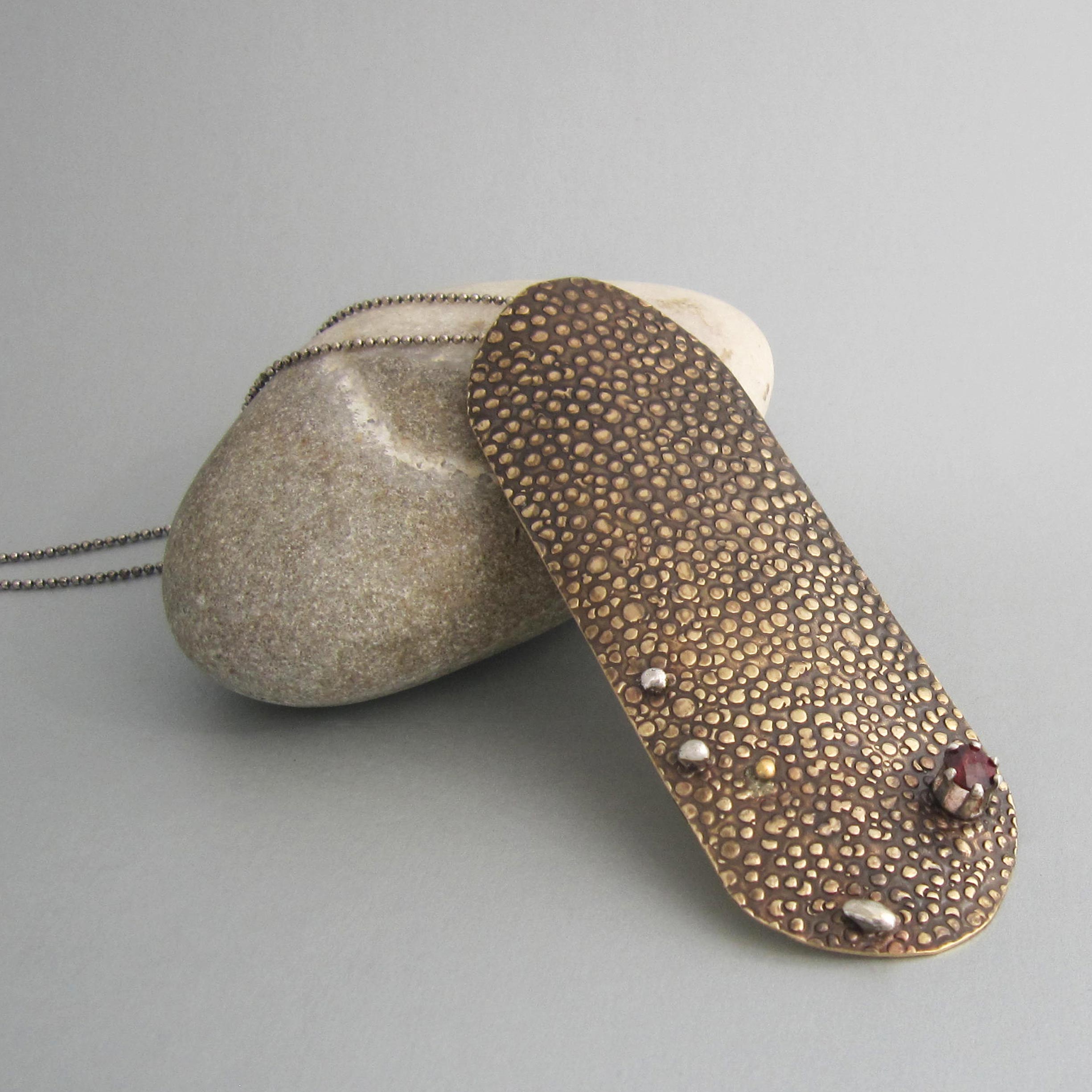 ramarro granato necklace