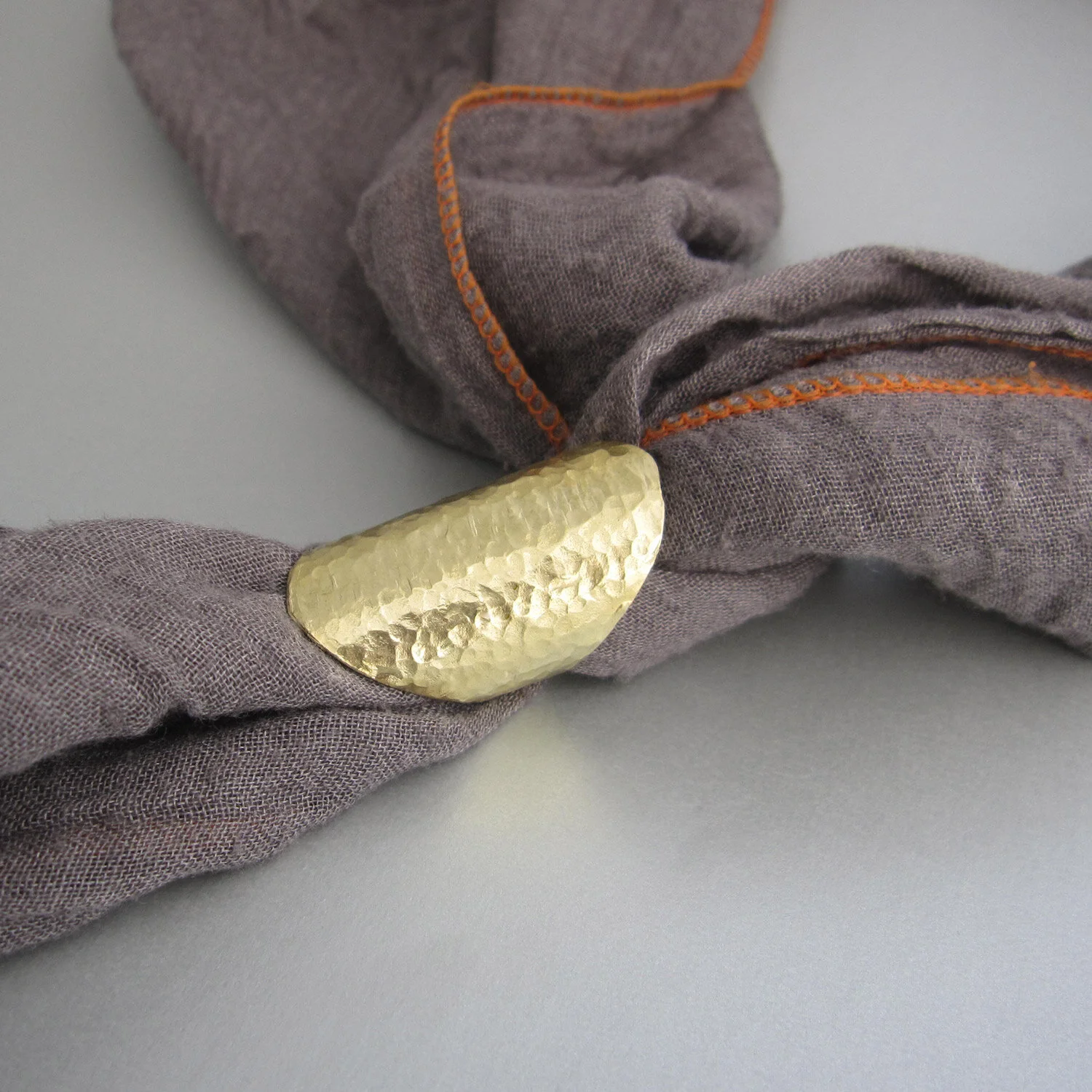 tronco-scarf-slide-3.jpg