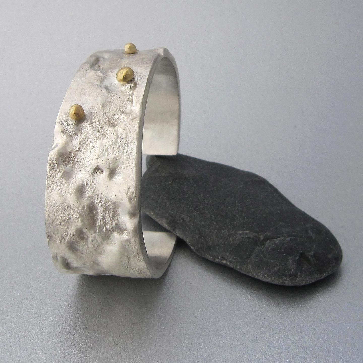 Relitto bianco (&quot;white wreck&quot; in English) is an one of a kind jewelry piece handcrafted in silver and solid 18k gold. Its design is inspired by a shipwreck found in the ocean

Image+design:&copy;maddalenabearzi