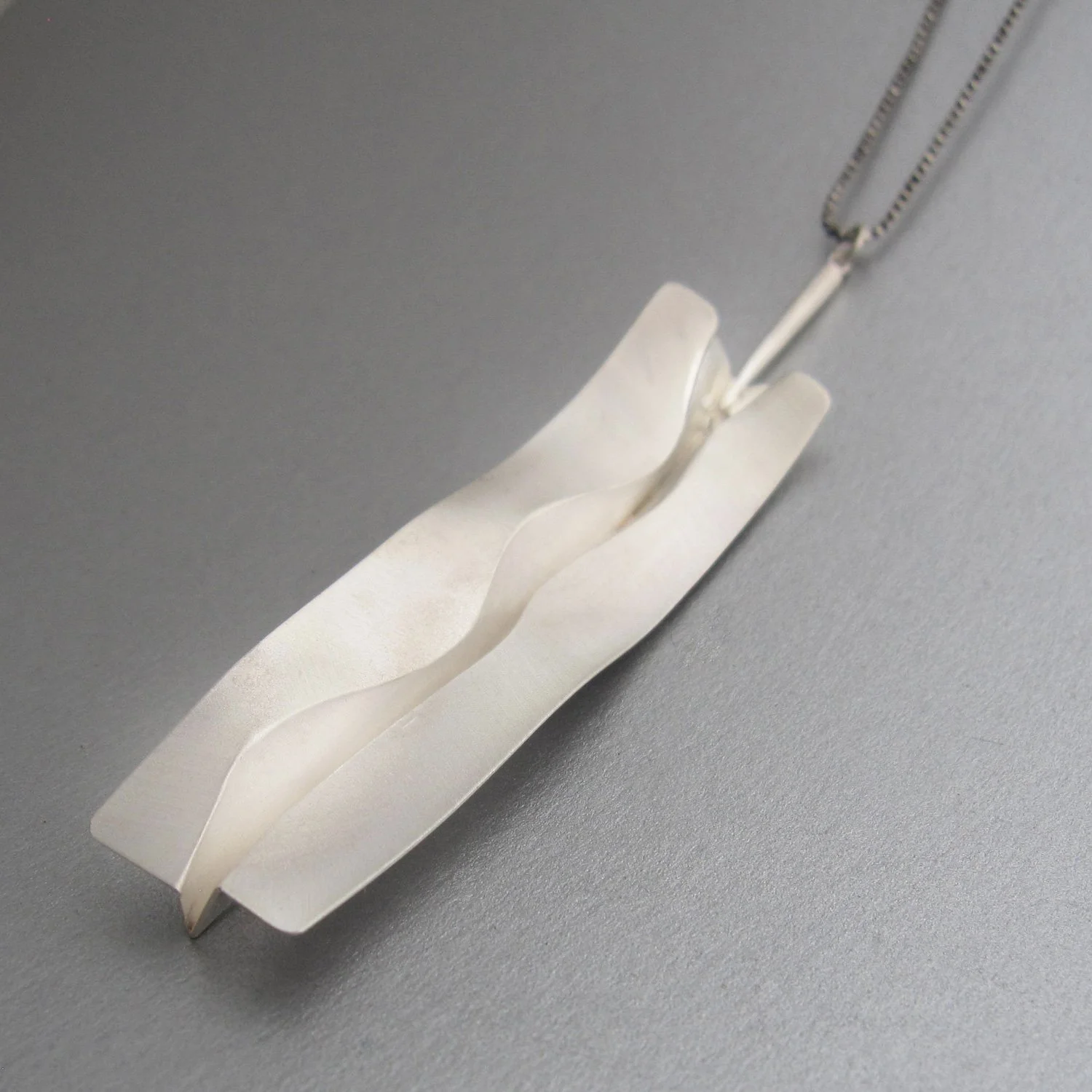 burrone-necklace-2.jpg