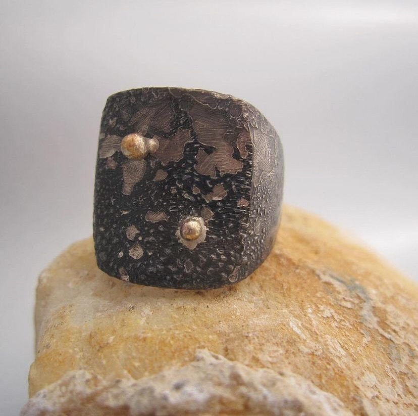 Gone, gone away. This handmade and one of a kind ring inspired by a damaged coral is on its way to one of my returning clients living on the East Coast! Thank you and hope you will enjoy it!