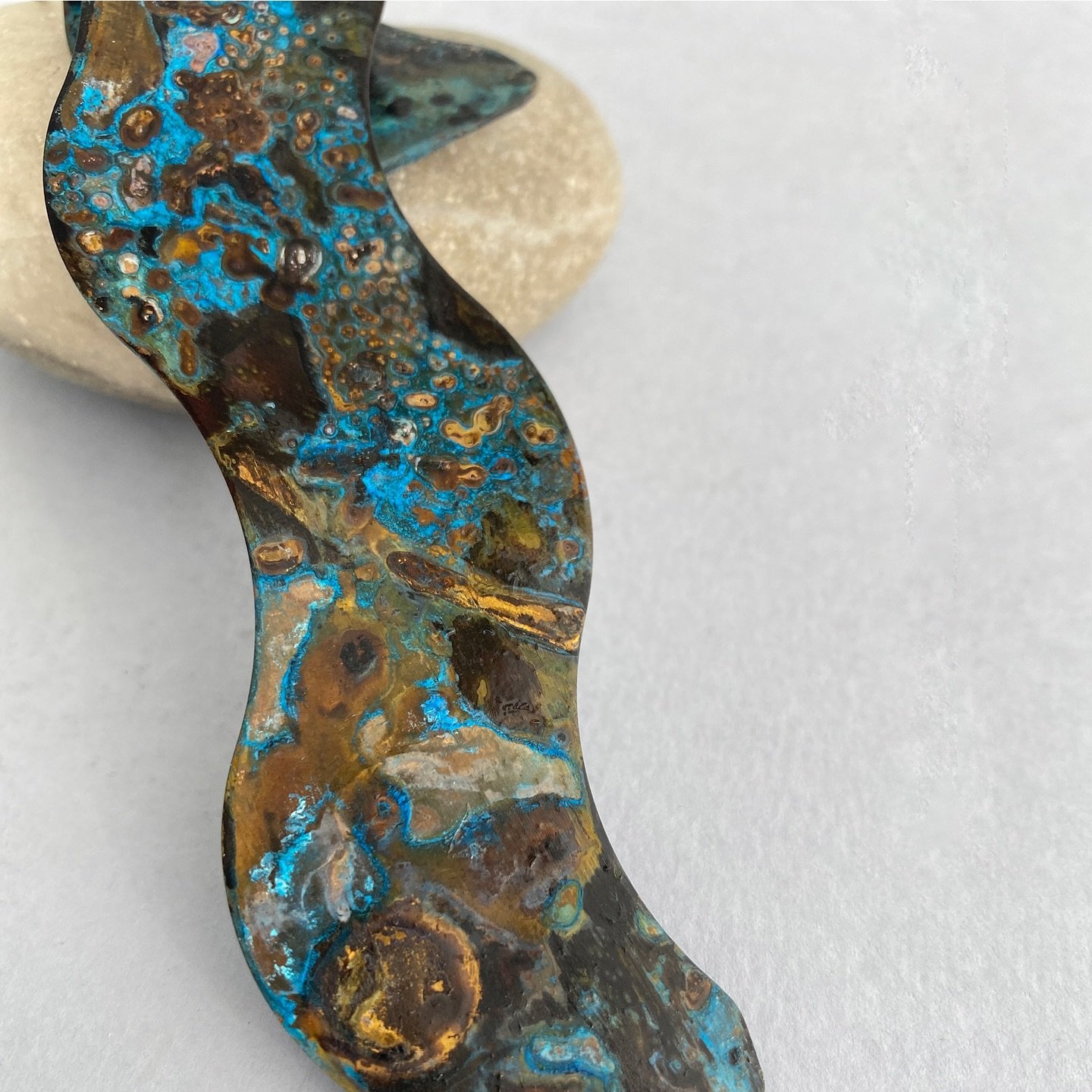 Just off the bench, this one of a kind necklace inspired by marine fossils.
This distinctive piece is handmade in reclaimed copper and brass and finished with an oxidized silver chain.

#image+design:maddalenabearzi