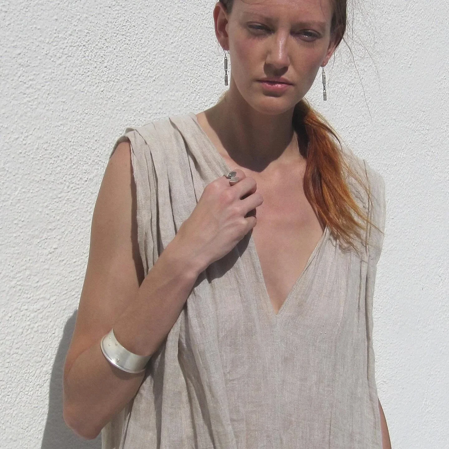 One of a kind: marea piatta bracelet / cuff.
A stunning jewelry piece handcrafted in vintage silver and solid gold. Its design is inspired by a calm day at sea

Image and design: &copy;️maddalenabearzi