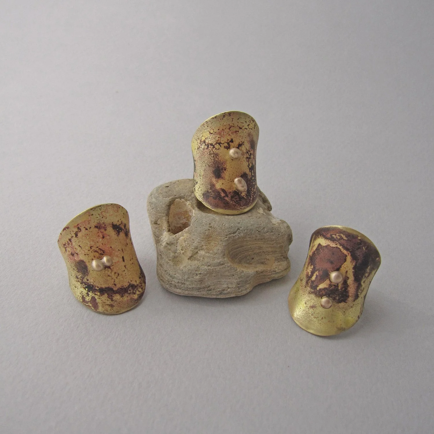 sassolini-bronzei-rings-2.jpg