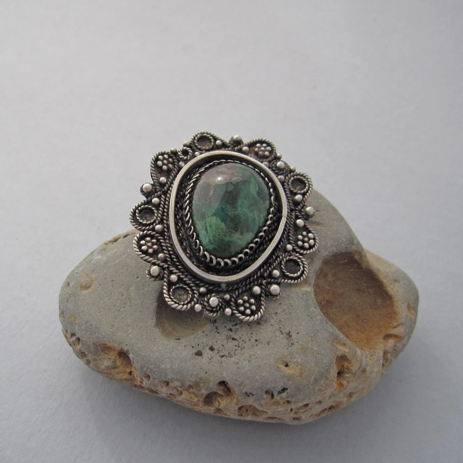 brooch.-pendant-silver-with-stone-3.jpg
