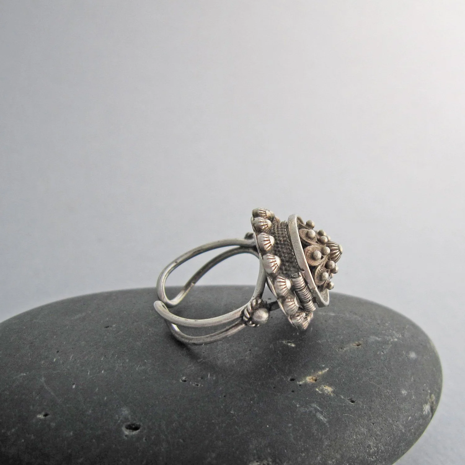 Italian-800-silver-filigree-poison-ring-1.jpg